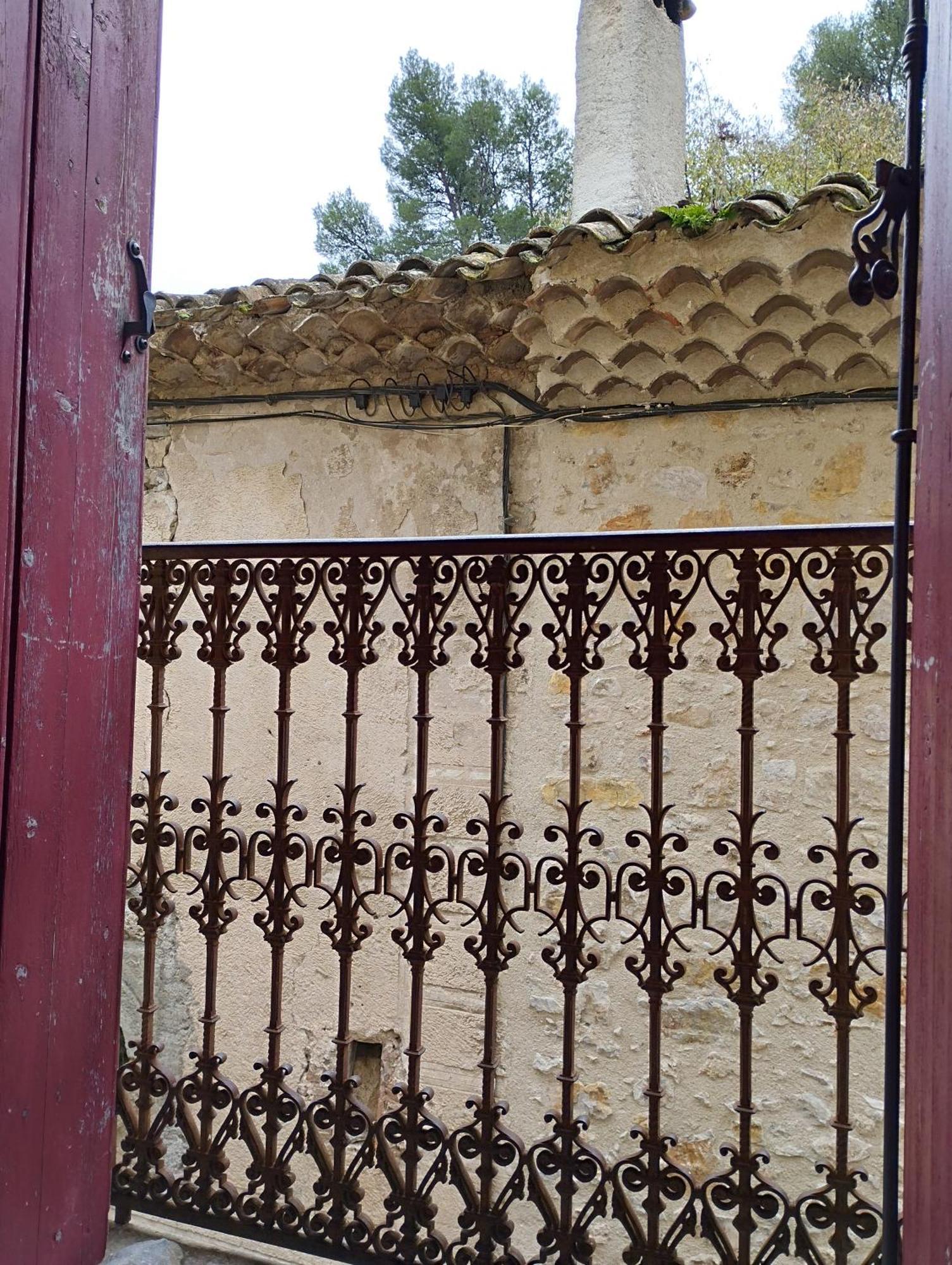 Les Studios De St Guilhem แซ็ง-กีเยม-เลอ-เดแซร์ ภายนอก รูปภาพ