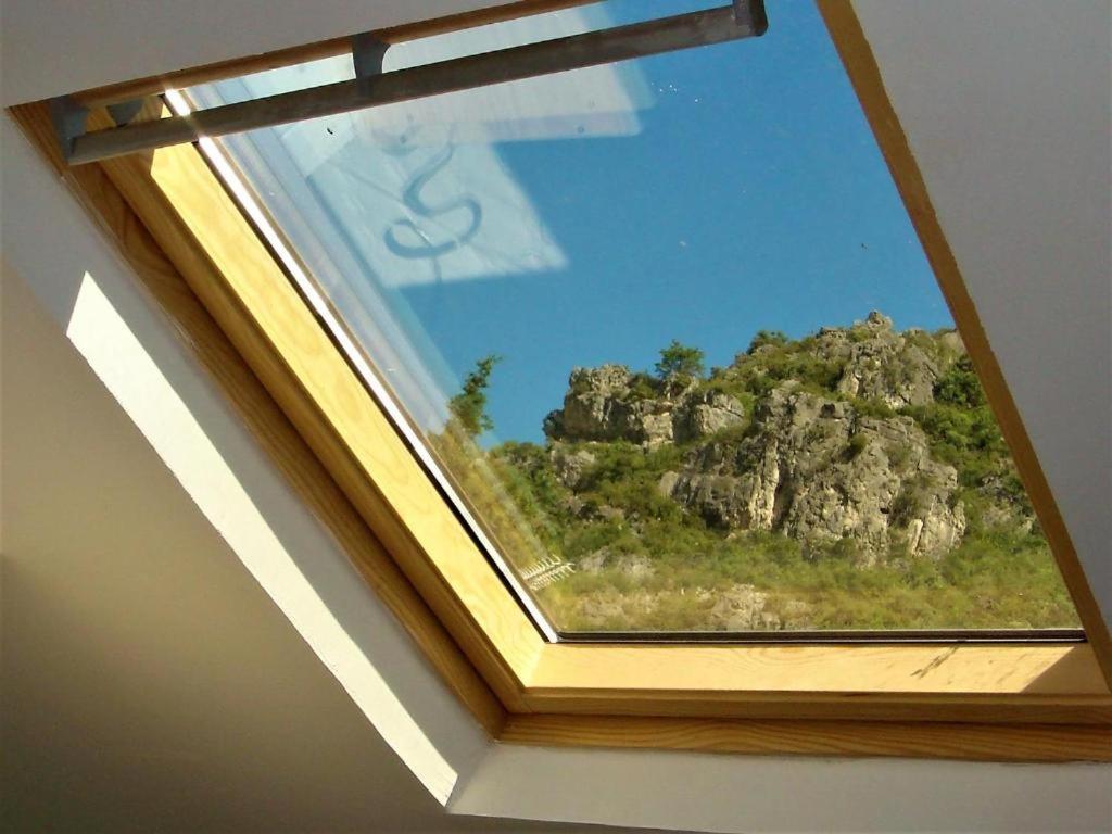 Les Studios De St Guilhem แซ็ง-กีเยม-เลอ-เดแซร์ ภายนอก รูปภาพ