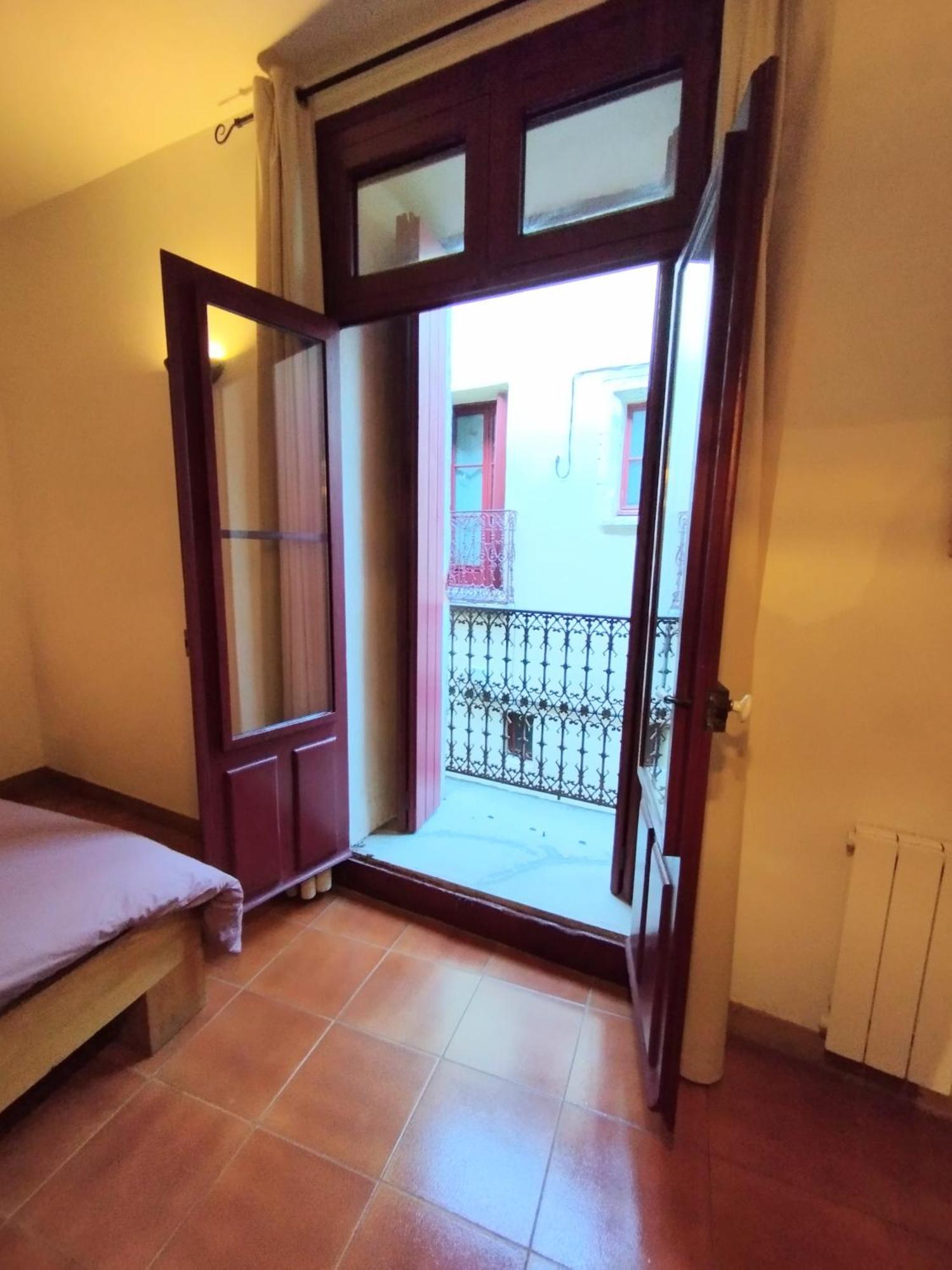 Les Studios De St Guilhem แซ็ง-กีเยม-เลอ-เดแซร์ ภายนอก รูปภาพ