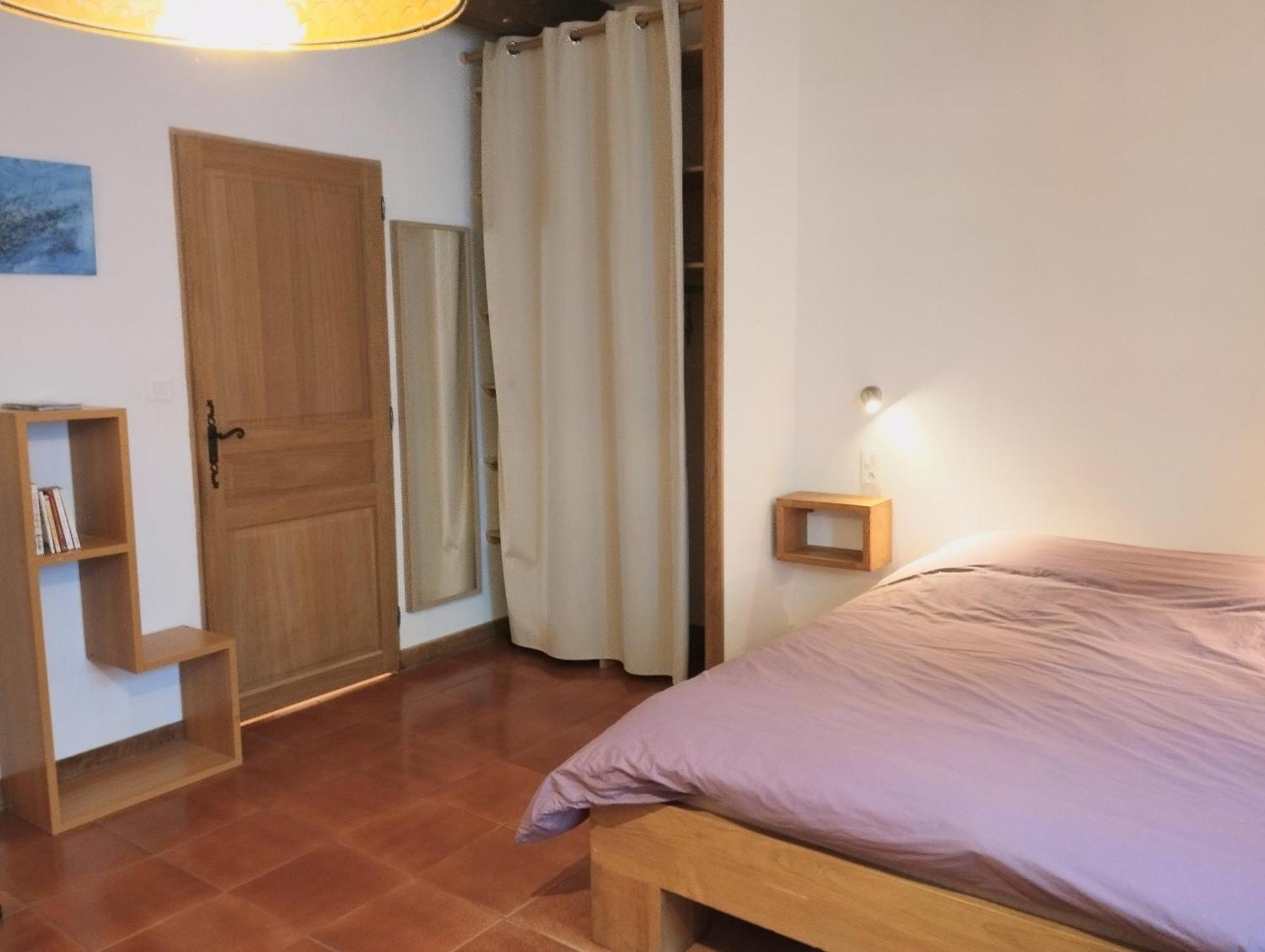 Les Studios De St Guilhem แซ็ง-กีเยม-เลอ-เดแซร์ ภายนอก รูปภาพ